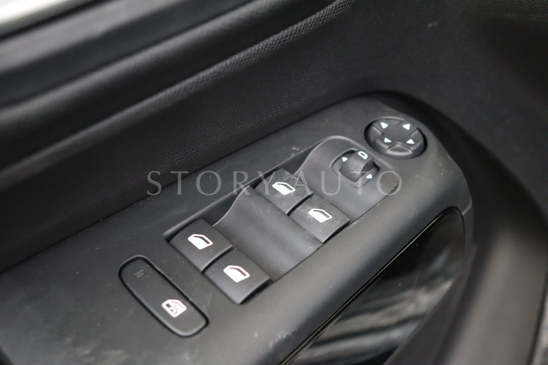 vr7a45gyvrl000556-13